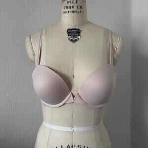Victoria's Secret | NWOT Ultra Soft T-Shirt Bra size 34C